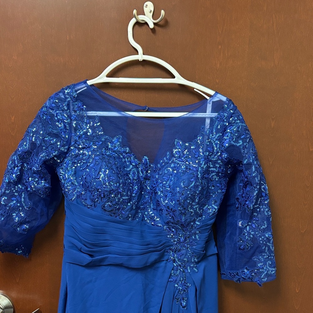Elegant Blue Lace Wedding Dress
